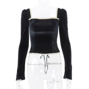 Ferda | Fluwelen top met vierkante halslijn in de kleur Zwart voor in stijl ideaal voor de herfst.