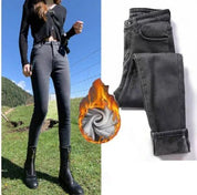 Fieke | Warm gevoerde damesjeans in de kleur Grijs voor dames in stijl geschikt voor alle seizoenen.