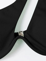 Fien bikini | Trendy & sexy in de kleur Zwart voor dames in Beach stijl ideaal voor de zomer.