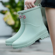 Floor | Trendy waterdichte dames regenlaarzen in de kleur Groen voor dames in Outdoor stijl ideaal voor de lente.