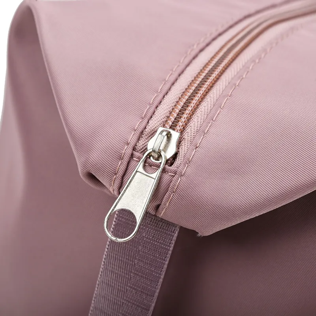 Gabbie Reistas | Duurzaam & Uitbreidbaar in de kleur Zwart voor dames in stijl geschikt voor alle seizoenen.