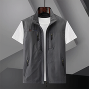 Guido | Veelzijdig Outdoor Vest in de kleur Grijs voor heren in Outdoor stijl ideaal voor de lente.