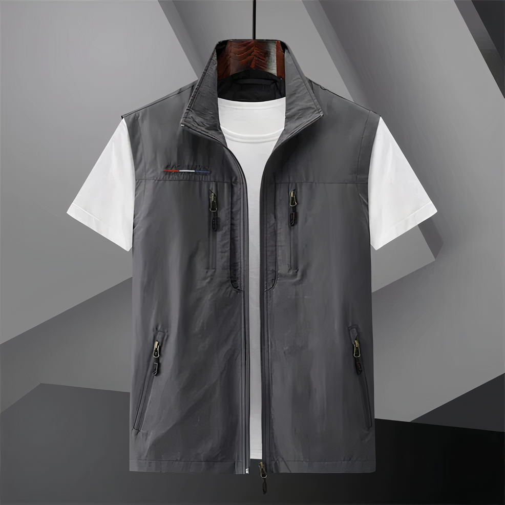 Guido | Veelzijdig Outdoor Vest in de kleur Grijs voor heren in Outdoor stijl ideaal voor de lente.