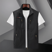 Guido | Veelzijdig Outdoor Vest in de kleur Zwart voor heren in Outdoor stijl ideaal voor de lente.