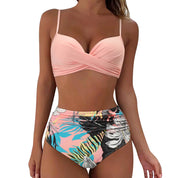 Hannie | Gewatteerde & stijlvolle bikini in de kleur Roze voor dames in Beach stijl ideaal voor de zomer.