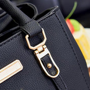 Helen Crossbody Tas | Klassiek & Stijlvol in de kleur Zwart voor dames in Heritage stijl geschikt voor alle seizoenen.