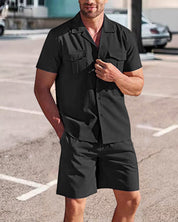 Herenoverhemd en korte broek in de kleur Zwart voor heren in stijl ideaal voor de lente.