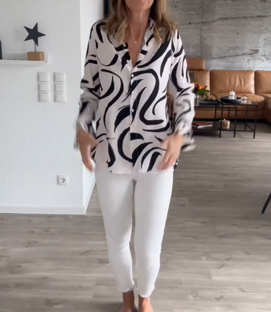 Herfstblousje met print in de kleur Wit voor dames in stijl ideaal voor de herfst.