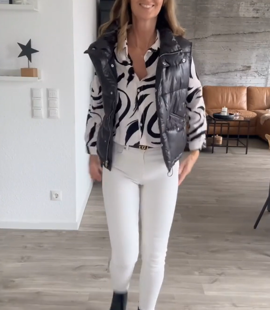 Herfstblousje met print in de kleur Wit voor dames in stijl ideaal voor de herfst.