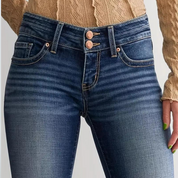 Hilary | Stijlvolle Flared Broek in de kleur Babyblauw voor dames in stijl ideaal voor de herfst.
