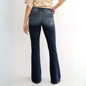Hilary | Stijlvolle Flared Broek in de kleur Babyblauw voor dames in stijl ideaal voor de herfst.