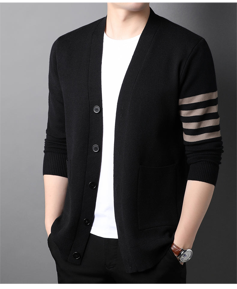 Hippe herenjas in de kleur Zwart voor heren in stijl geschikt voor alle seizoenen.