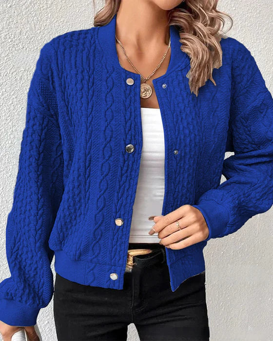 Ilse Jacq | Effen gebreidde cardigan met knopen in de kleur Blauw voor dames in stijl ideaal voor de herfst.