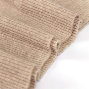 Isa | Comfortabele coljurk met bladpatroon in de kleur Beige voor dames in stijl ideaal voor de herfst.