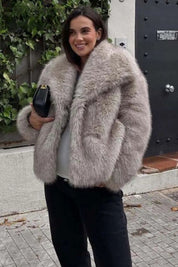 Jacobs | Premium gewatteerde pluche jas in de kleur Wit voor dames in Outdoor stijl ideaal voor de winter