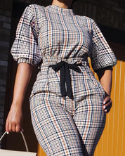 Jumpsuit met denim look print en strikdetail in de kleur Khaki voor dames in Heritage stijl geschikt voor alle seizoenen.