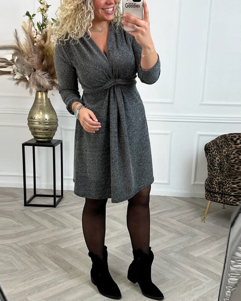 Jurk met effen kleur en gesmoorde taille in de kleur Marineblauw voor dames in stijl ideaal voor de herfst.