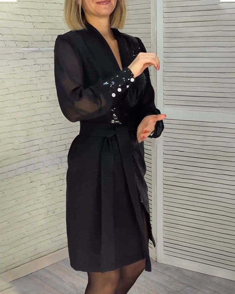Jurk met lange mouwen en pailletten in de kleur Zwart voor dames in Party stijl ideaal voor de herfst.