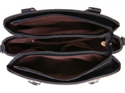 Klaire Crossbody Tas | Charmant & Trendy in de kleur Zwart voor dames in stijl geschikt voor alle seizoenen.