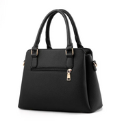 Klaire Crossbody Tas | Charmant & Trendy in de kleur Zwart voor dames in stijl geschikt voor alle seizoenen.