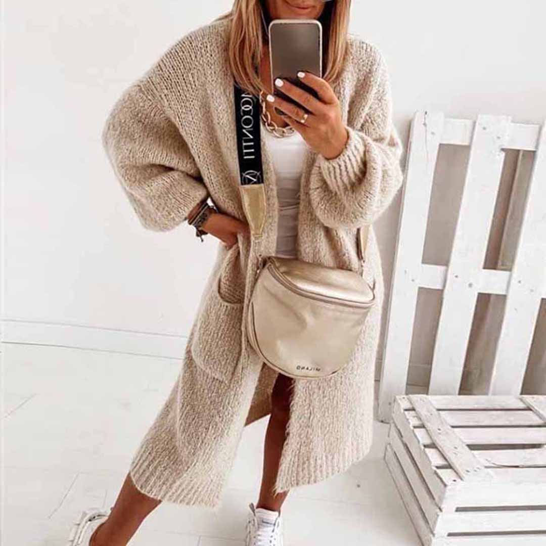 Lang vest voor vrouwen in de kleur Khaki voor dames in stijl geschikt voor alle seizoenen.