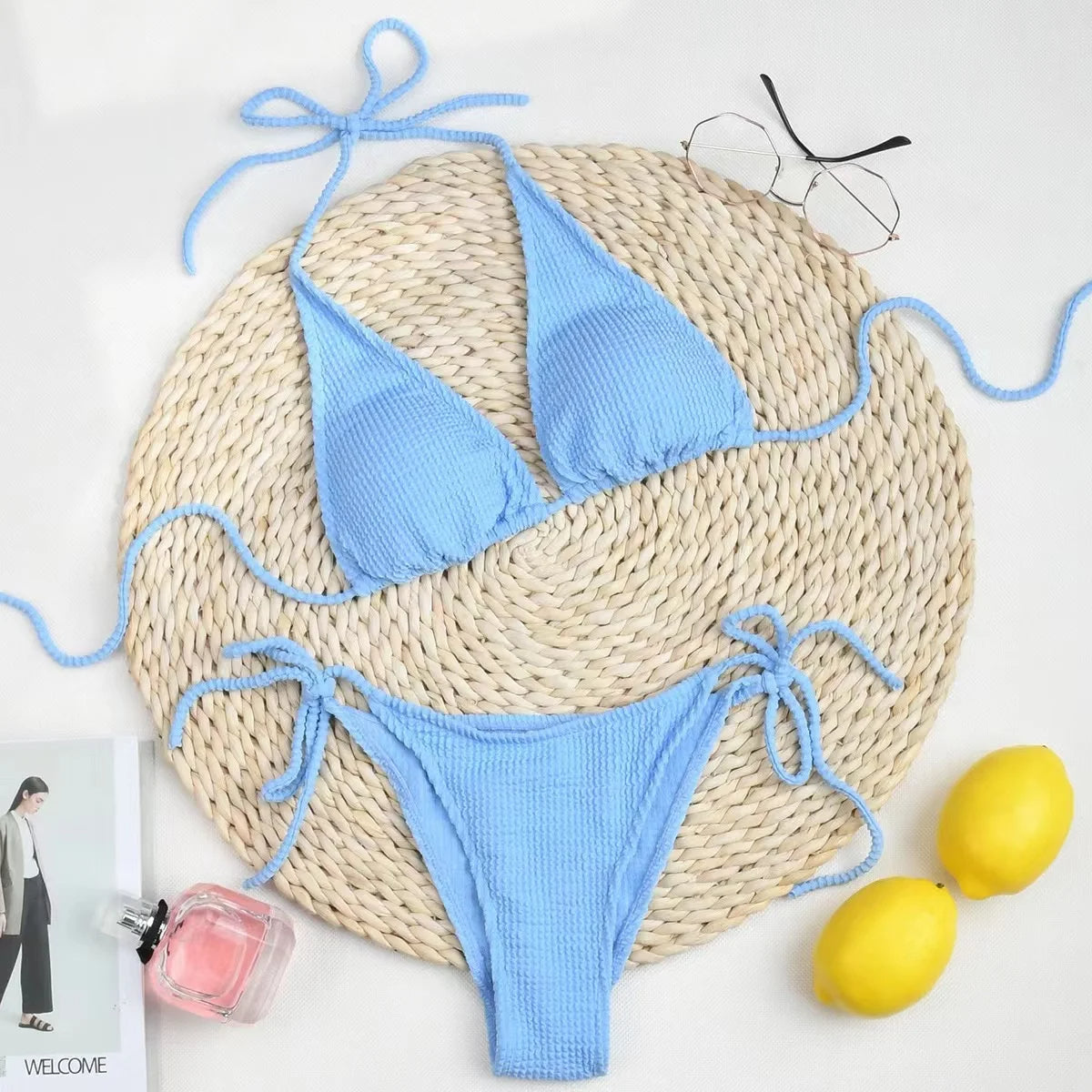 Lara | Sexy & trendy bikini in de kleur Zwart voor dames in Beach stijl ideaal voor de zomer.