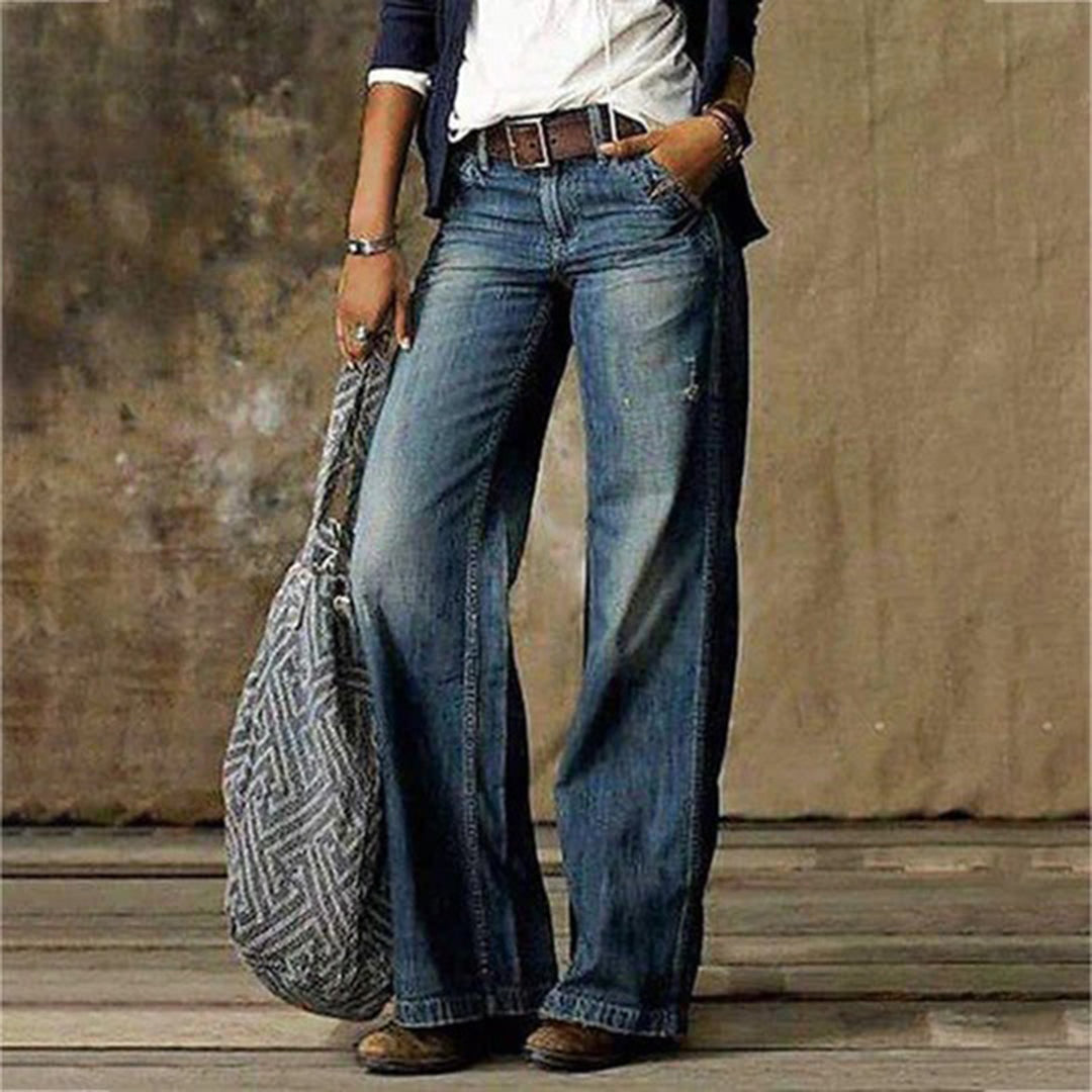Lena | Modieuze broek voor vrouwen in de kleur Blauw voor dames in stijl geschikt voor alle seizoenen.