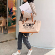 Lexie Grote Draagtas | Casual & Trendy in de kleur Blauw voor dames in stijl geschikt voor alle seizoenen.