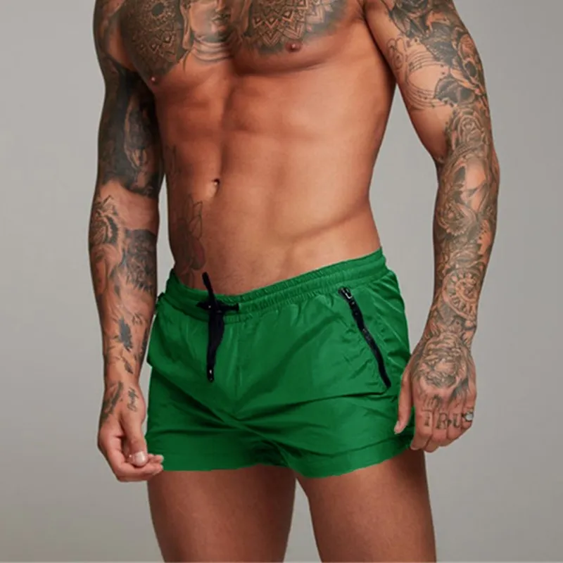 Liam Swim Trunks | Upgrade je zomerstijl met onze must-have zwembroek in de kleur Groen voor heren in Beach stijl ideaal voor de zomer.