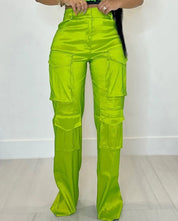 Lise | Satijnen Nachtleven Broek in de kleur Neon voor dames in Lounge stijl ideaal voor de herfst.