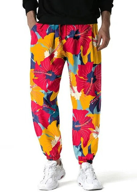 Loeka | Bloemenprint Joggingbroek met stijl in de kleur Rood voor heren in Lounge stijl ideaal voor de lente.