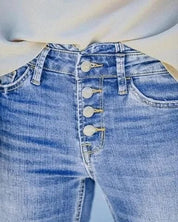 Lotte | High-Waist Spijkerbroek in stijl in de kleur Blauw voor dames in stijl ideaal voor de lente.
