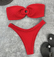 Luna | Trendy & sexy strapless bikini in de kleur Zwart voor dames in Beach stijl ideaal voor de zomer.