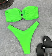 Luna | Trendy & sexy strapless bikini in de kleur Zwart voor dames in Beach stijl ideaal voor de zomer.