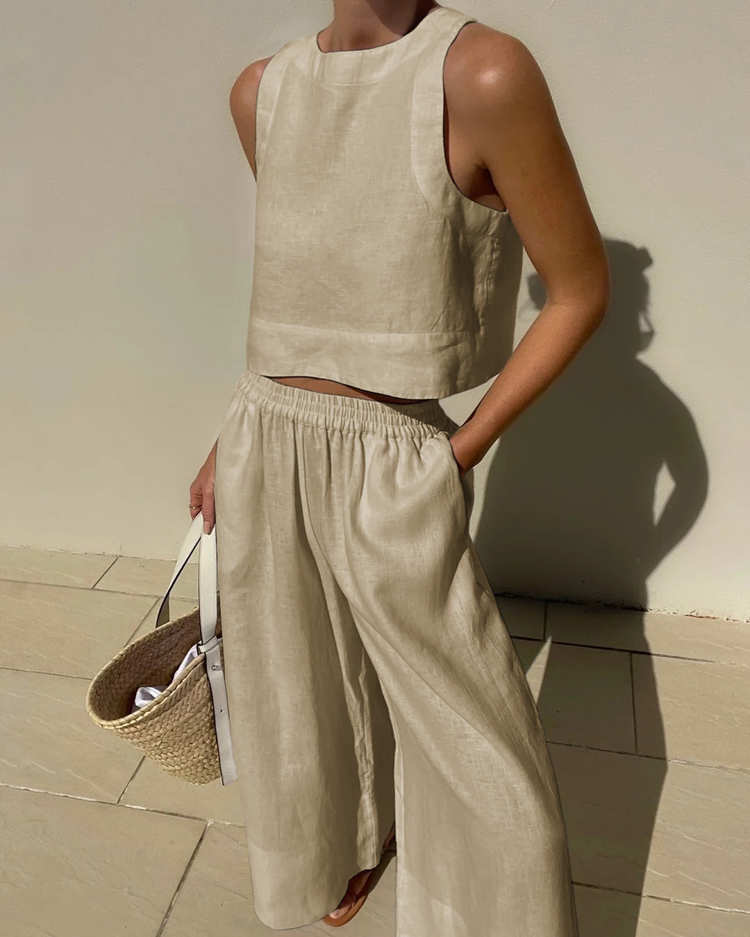 Luna | Tweedelige set voor vrouwen in de kleur Beige voor dames in stijl ideaal voor de lente.