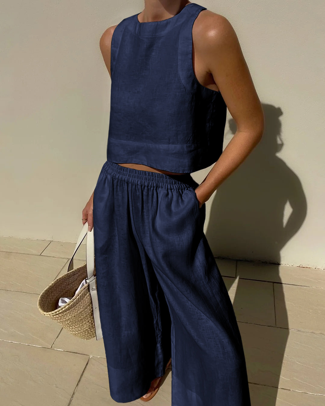 Luna | Tweedelige set voor vrouwen in de kleur Marineblauw voor dames in stijl ideaal voor de lente.