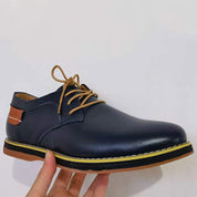 Marco | Casual Lederen Herenschoenen in de kleur Zwart voor heren in Casual stijl ideaal voor de winter