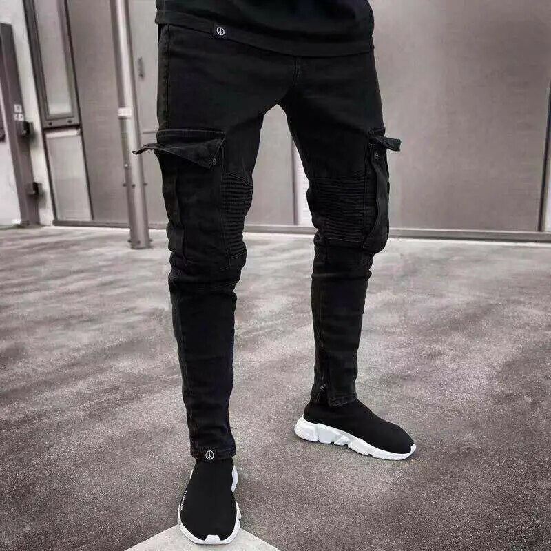 Marcus | Slim fit stedelijke cargo broek voor mannen in de kleur Zwart voor heren in Outdoor stijl ideaal voor de herfst.