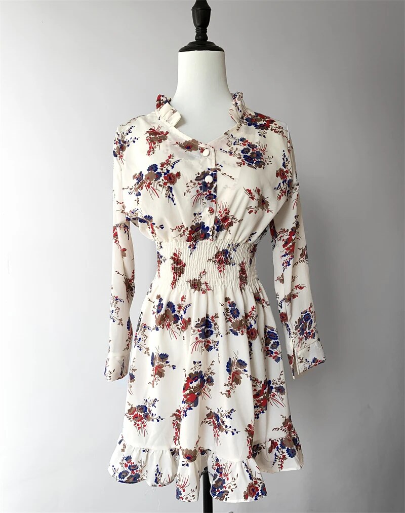 Marna | Lange mouw bloemenjurk voor vrouwen in de kleur Wit voor dames in stijl ideaal voor de herfst.