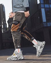 Mateo | Stijlvolle off-white heren schoenen in de kleur Rood voor heren in stijl geschikt voor alle seizoenen.