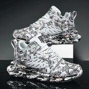 Mateo | Stijlvolle off-white heren schoenen in de kleur Wit voor heren in stijl geschikt voor alle seizoenen.