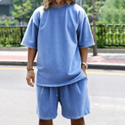 Mees | Oversized tweedelige zomerset heren in de kleur Lichtblauw voor heren in Streetwear stijl ideaal voor de zomer.