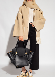 Merino | Luxe wollen jas met sjaal voor vrouwen in de kleur Zwart/Wit voor dames in Heritage stijl ideaal voor de winter