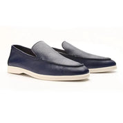 Mex | Cowhide leren loafers in de kleur Marineblauw voor heren in Smart-casual stijl ideaal voor de lente.