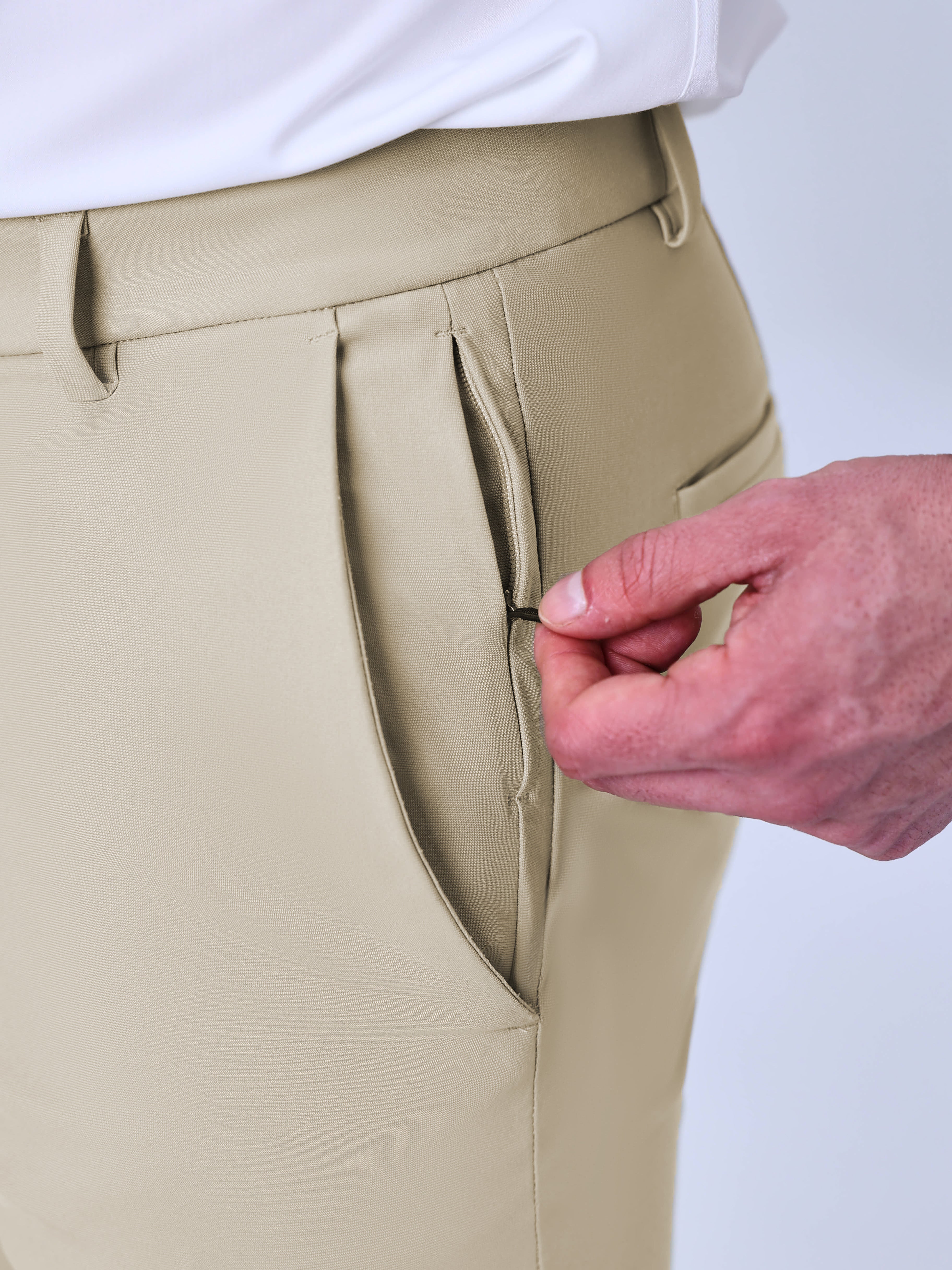 Mike | Slanke broek in de kleur Bruin voor heren in stijl geschikt voor alle seizoenen.