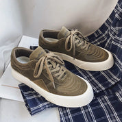 Mila | Trendy canvas platform sneakers in de kleur Legergroen voor heren in Streetwear stijl ideaal voor de herfst.