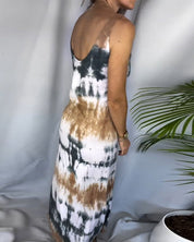 Mouwloze Maxi-Jurk met U-hals in de kleur Grijs voor dames in stijl ideaal voor de lente.