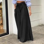 Nazli | Zomerse Wijde Pijpen Broek in de kleur Zwart voor dames in stijl ideaal voor de zomer.
