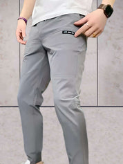 Niels | Comfortabele, sneldrogende heren jogger met elastische taille en zakken in de kleur Grijs voor heren in stijl geschikt voor alle seizoenen.