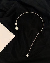 Nina | Claviculeketting met nep parel in de kleur Goud voor dames in stijl geschikt voor alle seizoenen.